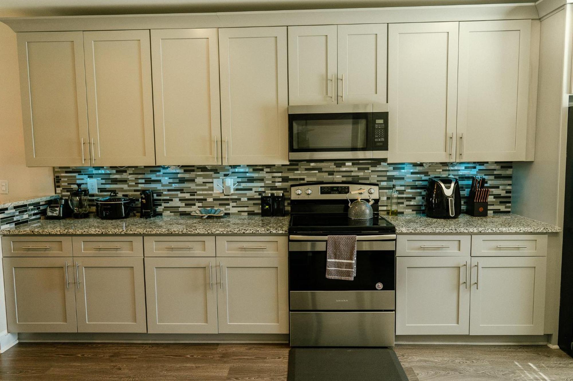 Enjoy This Mini-Mansion Near Downtown And The Airport! 애틀랜타 외부 사진