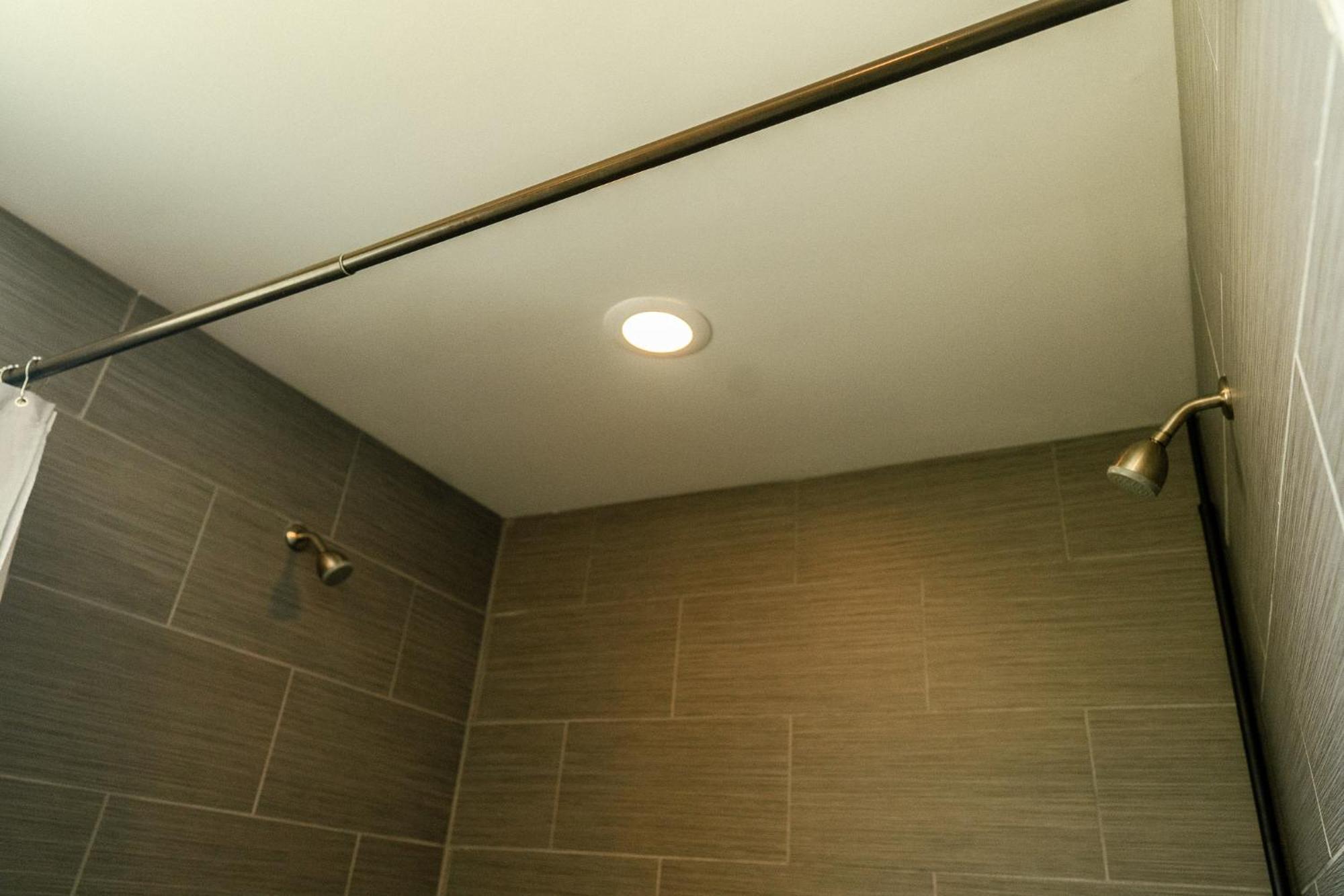 Enjoy This Mini-Mansion Near Downtown And The Airport! 애틀랜타 외부 사진